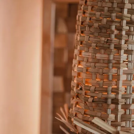 Lost Seaside Sarandë