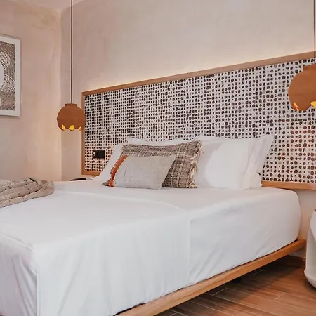 Lost Seaside * Sarandë