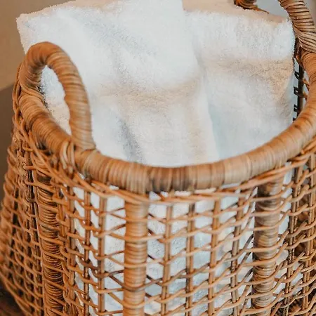 Lost Seaside Sarandë