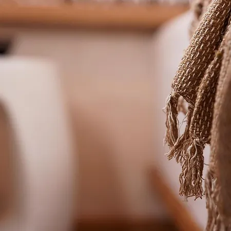 Lost Seaside Hotel *