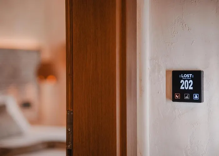 Lost Seaside * Sarandë