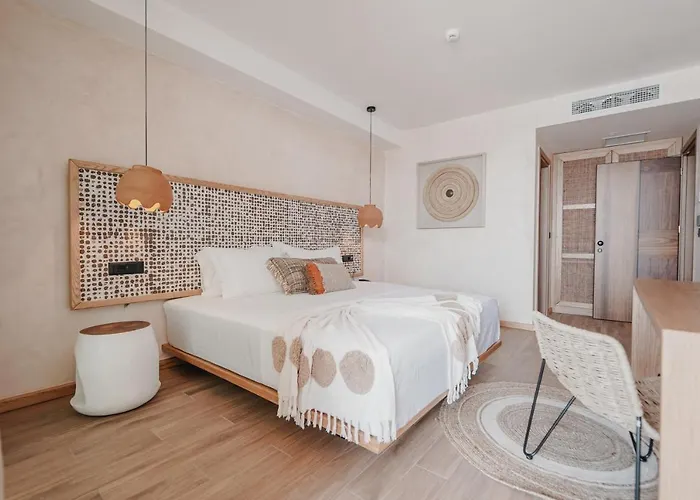 Lost Seaside * Sarande