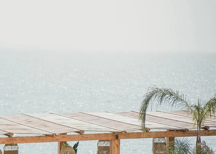 Lost Seaside Sarandë