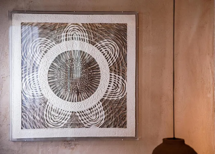 Lost Seaside Hotel *